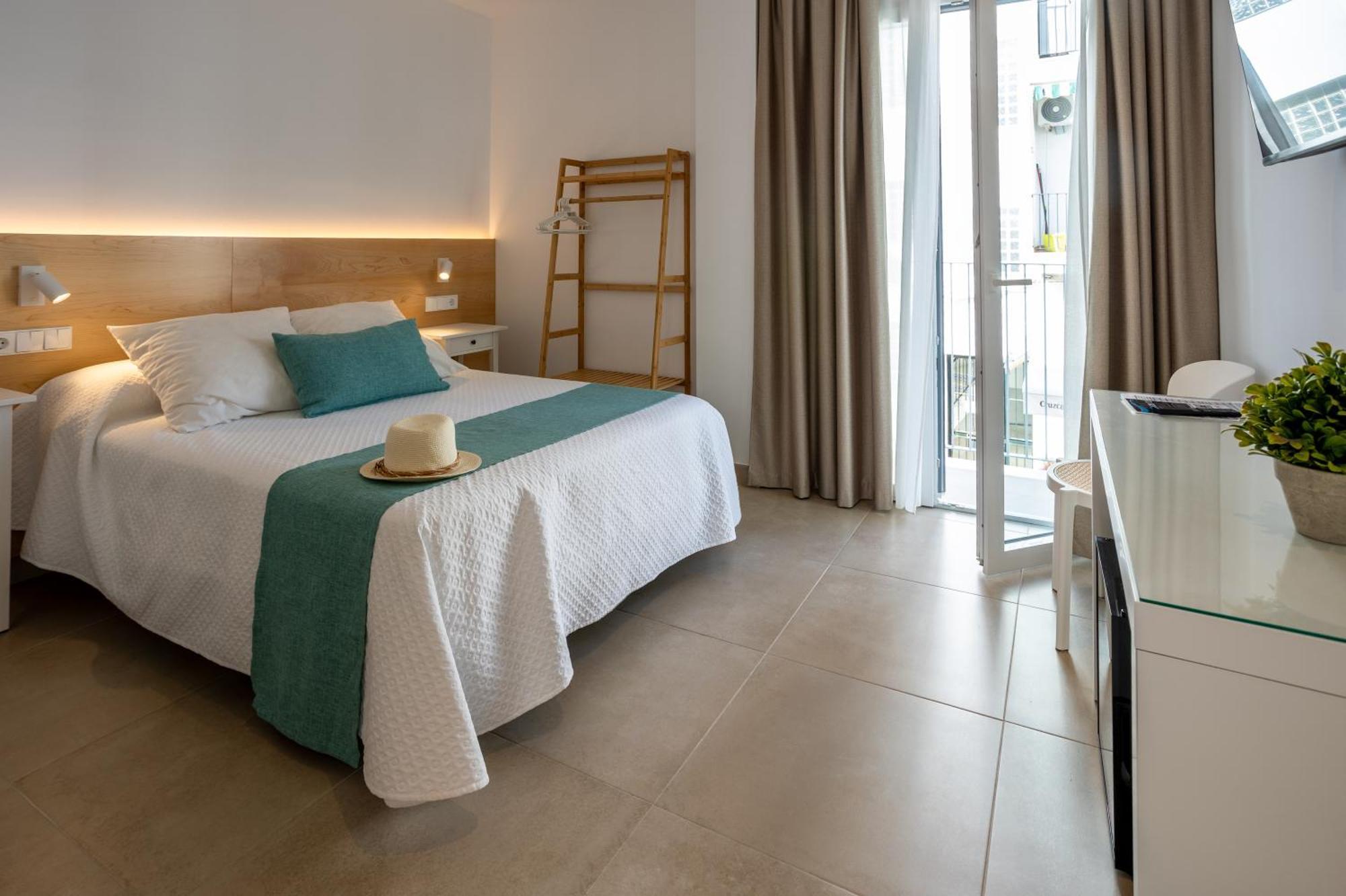 Hotel Oasis Centro كونيل ذي لا فرونتيرا المظهر الخارجي الصورة